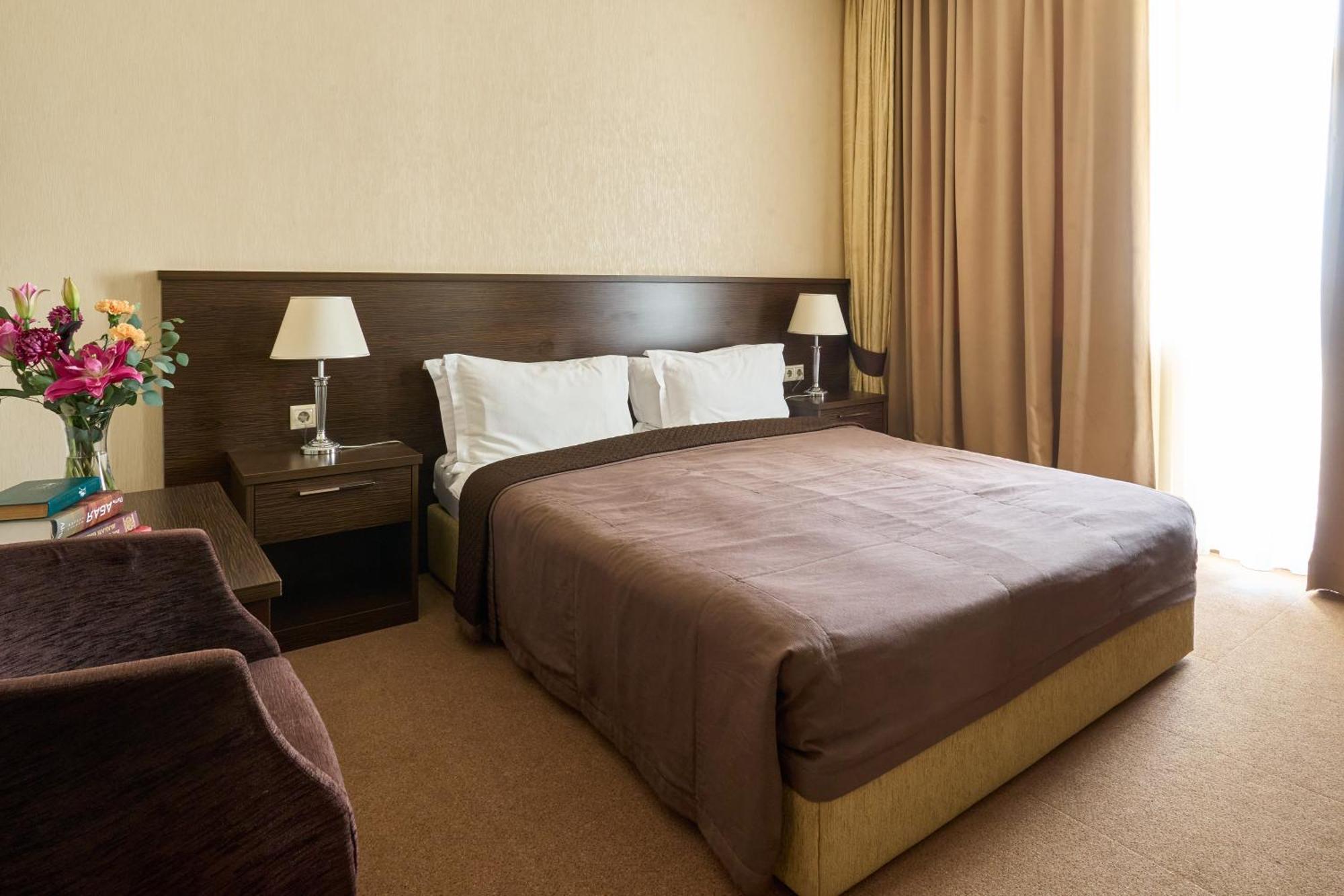 Kainar Hotel Shymkent Exterior foto