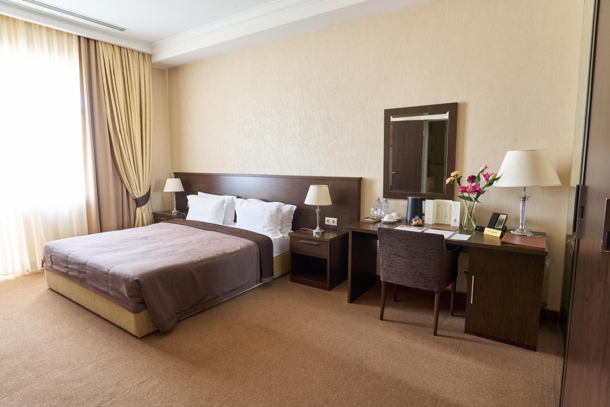 Kainar Hotel Shymkent Exterior foto